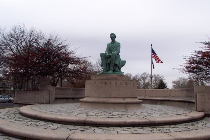 Lincoln Park Statue